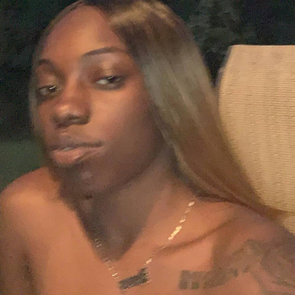 Meet your Posher, Jania